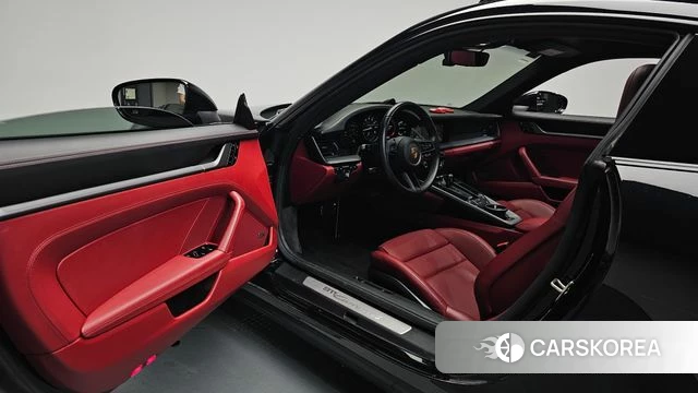Porsche 911(992) id 4250446 из Кореи 32