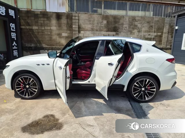 Maserati Levante id 4614940 из Кореи 14