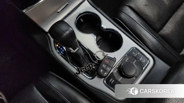 Jeep Grand Cherokee id 3568115 из Кореи 19