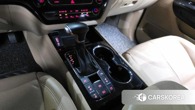 Kia The New Carnival id 4447541 из Кореи 32