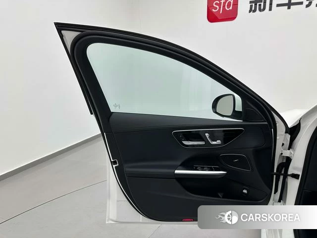 Mercedes-Benz Class C id 4353304 из Китая 32