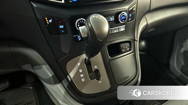Hyundai The New Grand Starex id 4384404 из Кореи 19