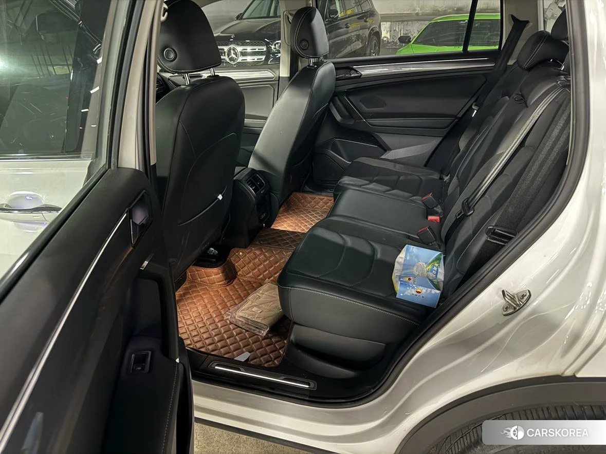 Volkswagen Tiguan L id 4440471 из Китая 9