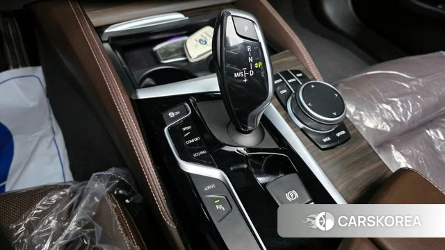 BMW 5 Series (G30) id 3800551 из Кореи 19