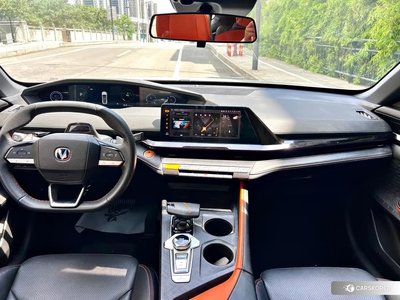 Chang'an UNI-V id 4601110 из Китая 14