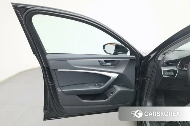 Audi A6L id 4210570 из Китая 23