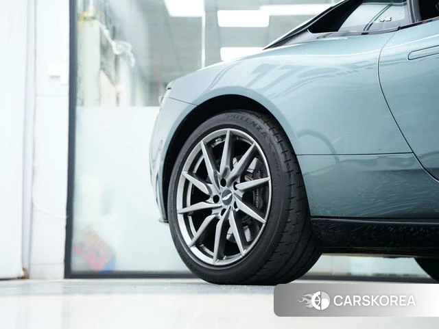 Aston Martin DB11 id 4239200 из Китая 43
