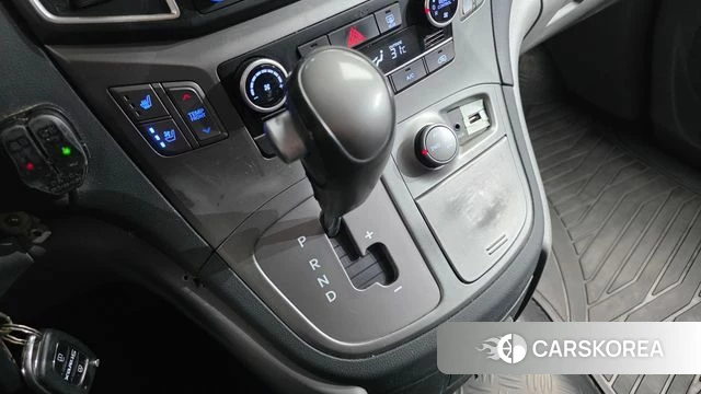 Hyundai The New Grand Starex id 4856190 из Кореи 29