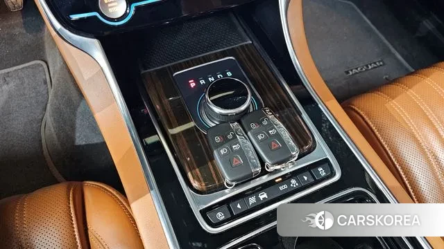 Jaguar XF (X260) id 3574116 из Кореи 19