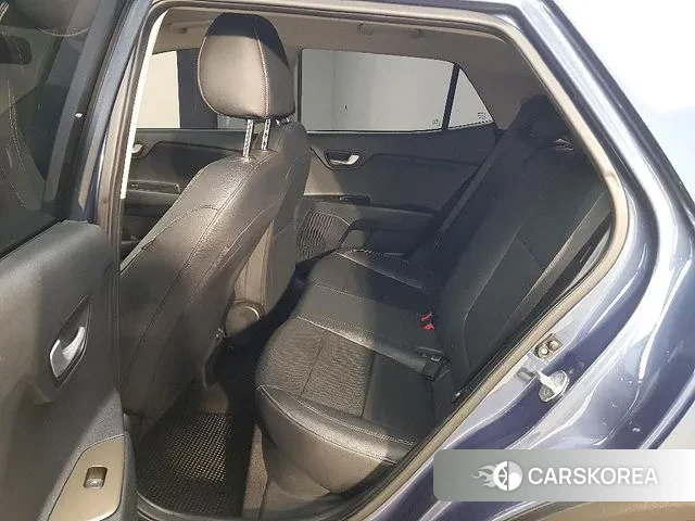 Kia Stonic id 3259631 из Кореи 19