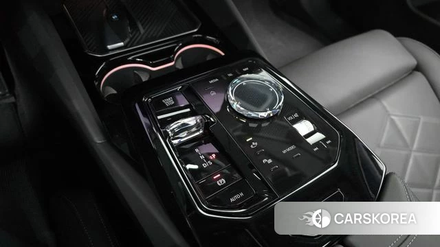 BMW 5 Series (G60) id 4493505 из Кореи 19