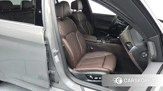 BMW 5 Series (G30) id 3028224 из Кореи 19