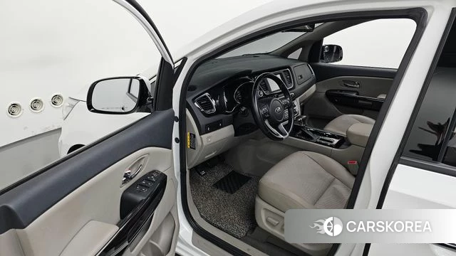 Kia The New Carnival id 3893968 из Кореи 19