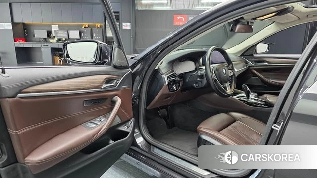 BMW 5 Series (G30) id 4519419 из Кореи 33