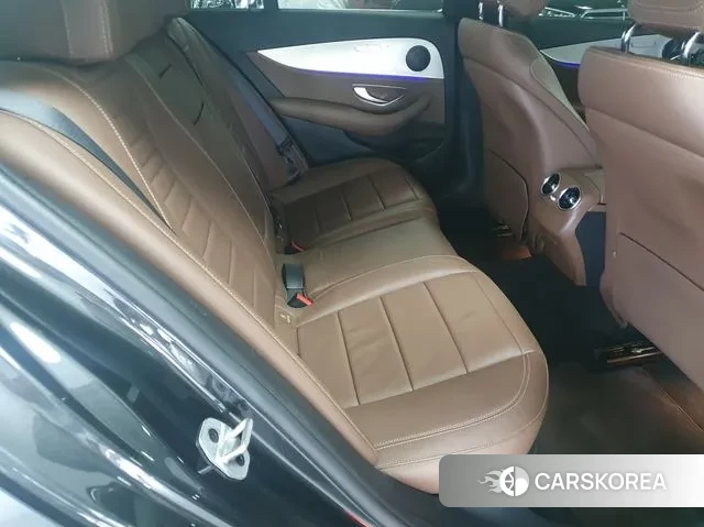 Mercedes-Benz E-Class W213 id 3133606 из Кореи 16