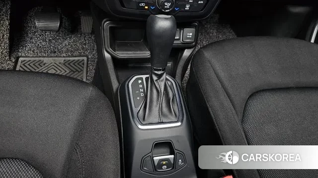 Jeep Renegade id 3038353 из Кореи 19