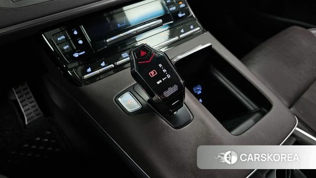 Hyundai The New Grandeur IG Hybrid id 3844547 из Кореи 19