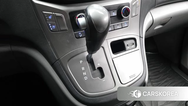 Hyundai The New Grand Starex id 4536381 из Кореи 19