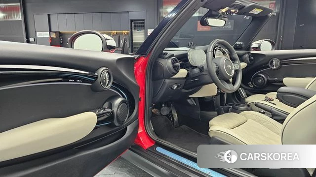 Mini Cooper S Convertible id 4834980 из Кореи 32