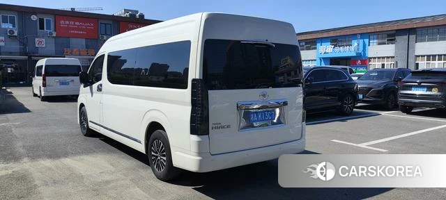 Toyota Hiace id 4239695 из Китая 11