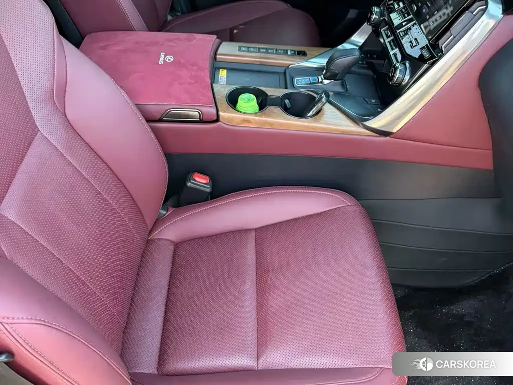 Lexus LX id 4570457 из Китая 9