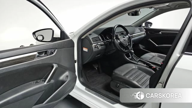 Volkswagen The New Passat id 4203728 из Кореи 34