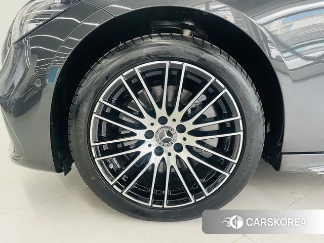 Mercedes-Benz Class C id 4219340 из Китая 17