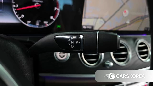 Mercedes-Benz E-Class W213 id 4363308 из Кореи 32