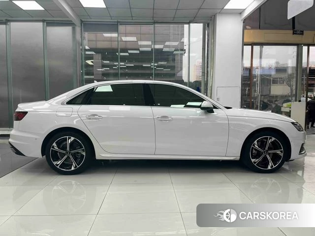 Audi A4L id 4301561 из Китая 23