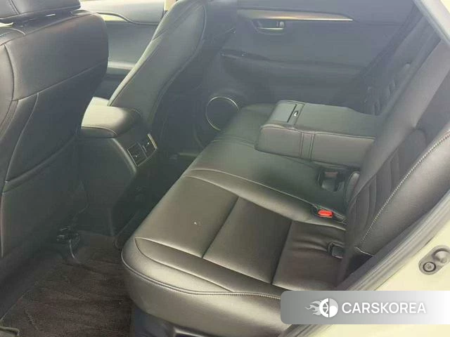 Lexus NX id 4274405 из Китая 16