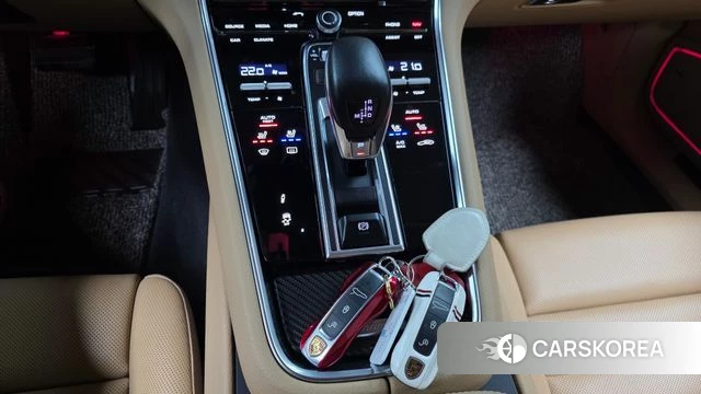 Porsche Panamera (971) id 3905968 из Кореи 19