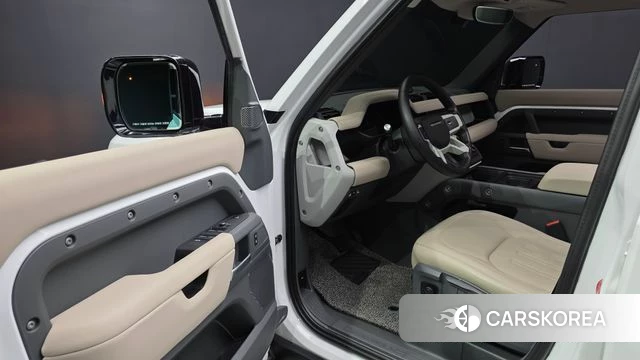 Land Rover Defender (L663) id 4524766 из Кореи 32