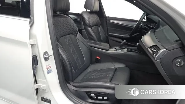 BMW 5 Series (G30) id 3423350 из Кореи 19