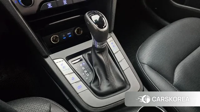 Hyundai Avante AD id 3060936 из Кореи 19