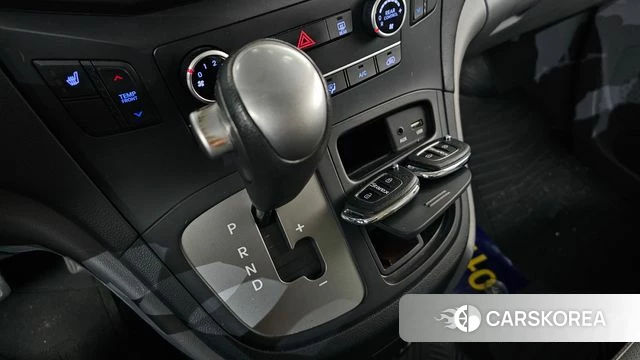 Hyundai The New Grand Starex id 3867403 из Кореи 19