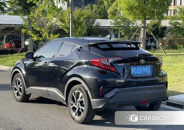 Toyota C-HR id 4300015 из Китая 10