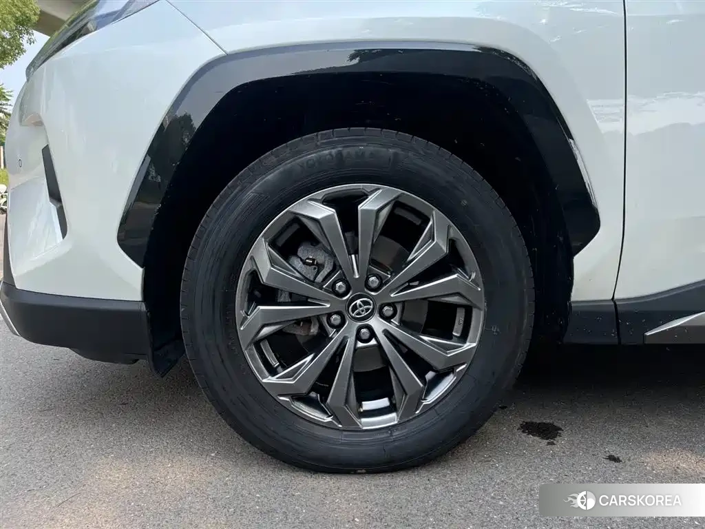Toyota RAV4 id 4565203 из Китая 20