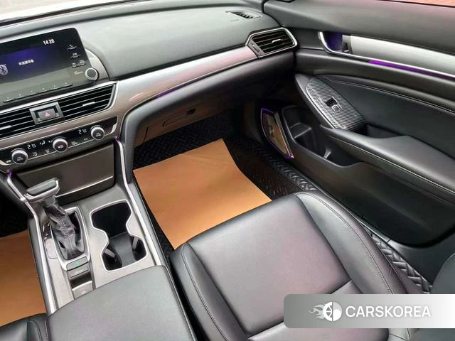 Honda Accord id 3889849 из Китая 24