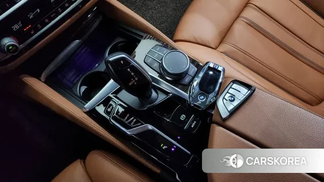 BMW 5 Series (G30) id 3635196 из Кореи 19