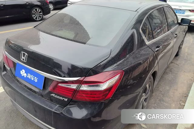 Honda Accord id 4207904 из Китая 16