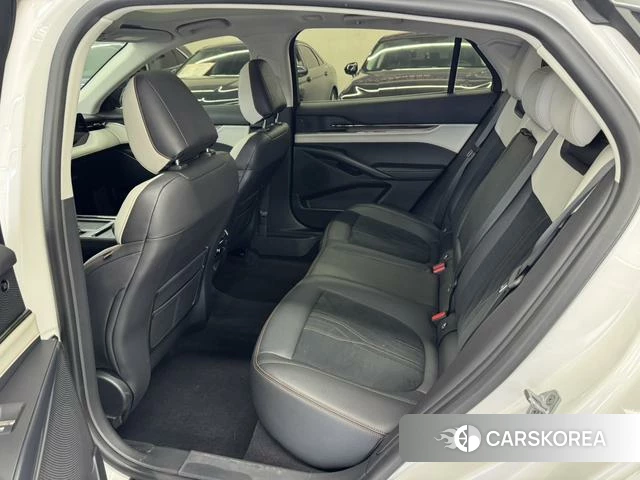 Ford Mondeo id 4380508 из Китая 9