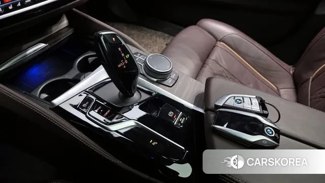 BMW 5 Series (G30) id 3479401 из Кореи 19