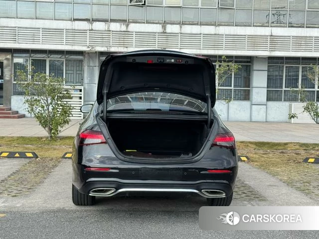 Mercedes-Benz E-class id 4277593 из Китая 16