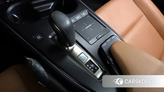 Lexus UX300e id 3105066 из Кореи 19