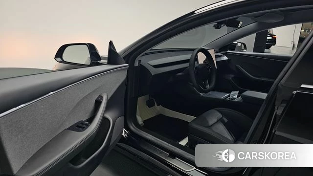 Tesla Model 3 id 4589877 из Кореи 31