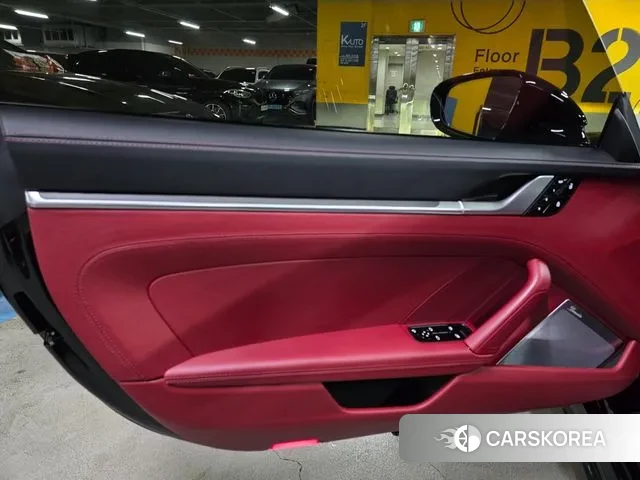 Porsche 911(992) id 3592902 из Кореи 18