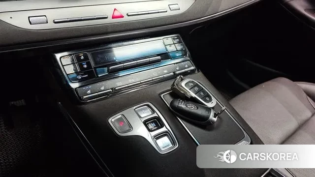 Hyundai The New Grandeur IG id 3552030 из Кореи 19