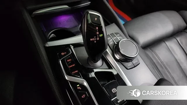 BMW 5 Series (G30) id 3523918 из Кореи 19