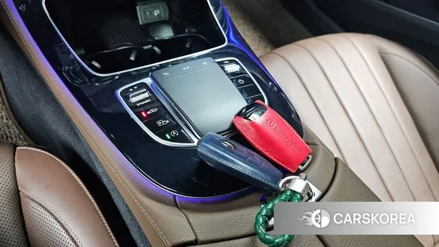 Mercedes-Benz E-Class W213 id 3529875 из Кореи 19