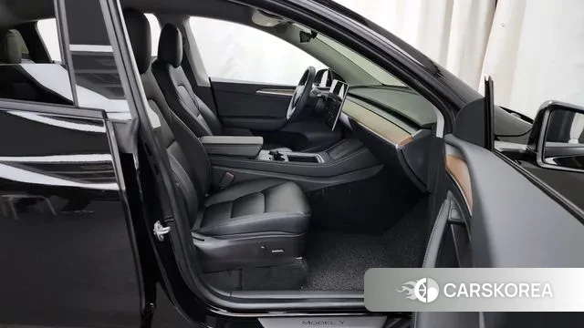 Tesla Model Y id 3492323 из Кореи 16